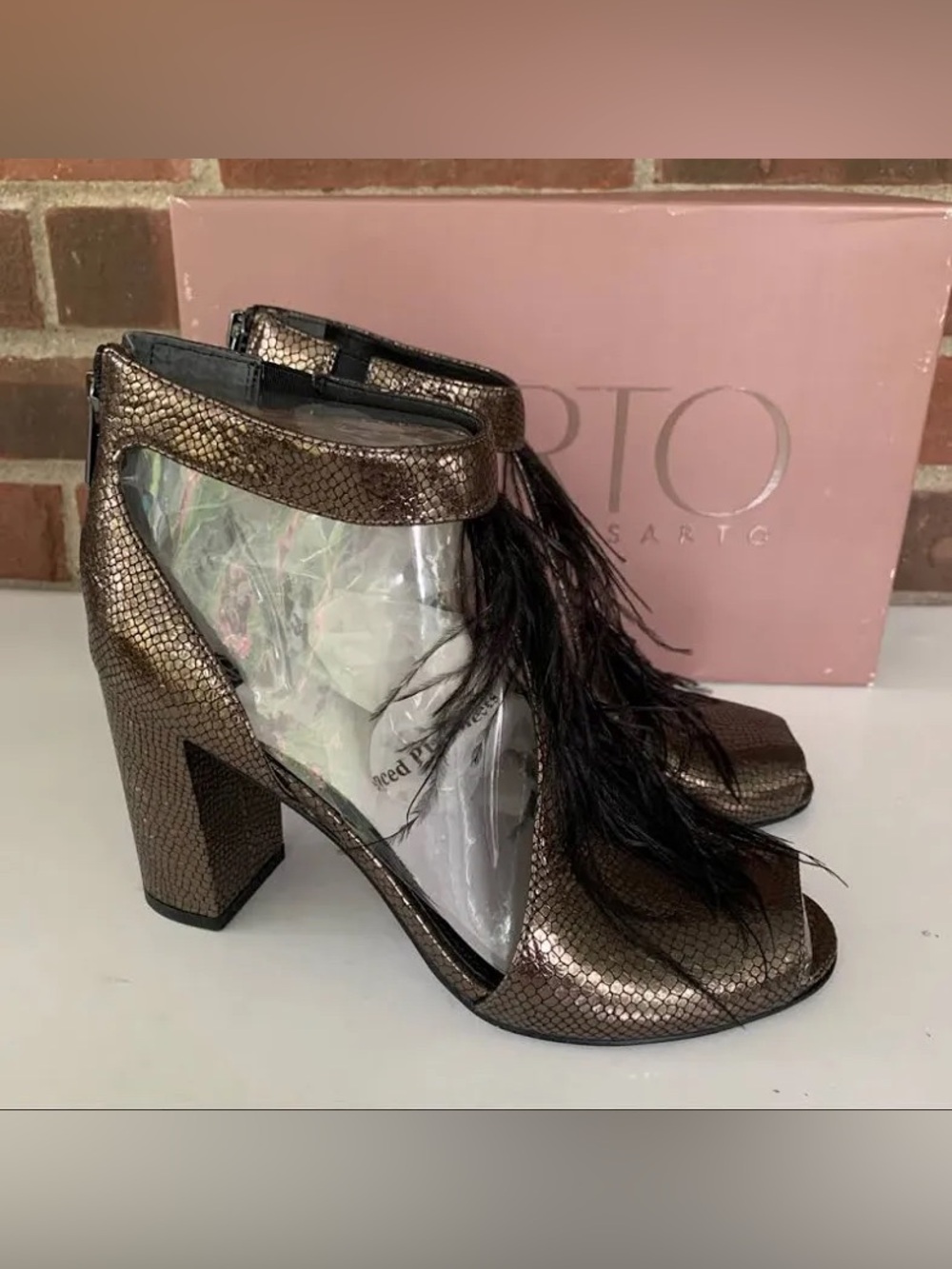 Franco Sarto Women’s A-Olivette Pewter Leather Feather Sandals